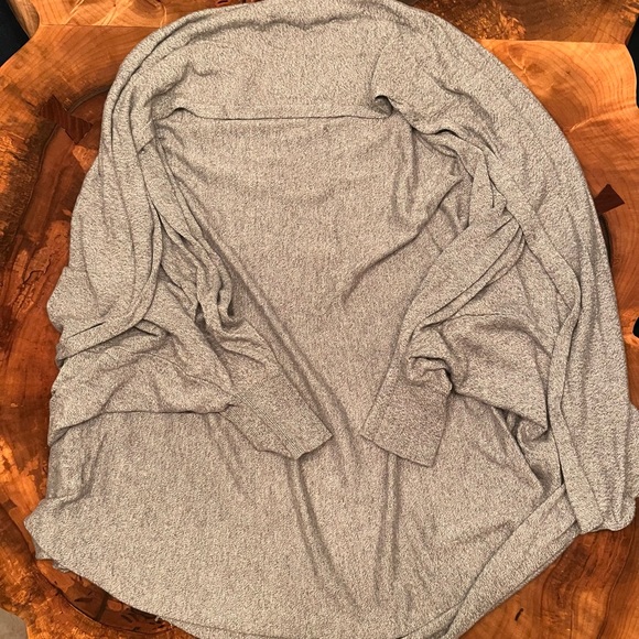 Express Size M Grey Sweater - Picture 6 of 6